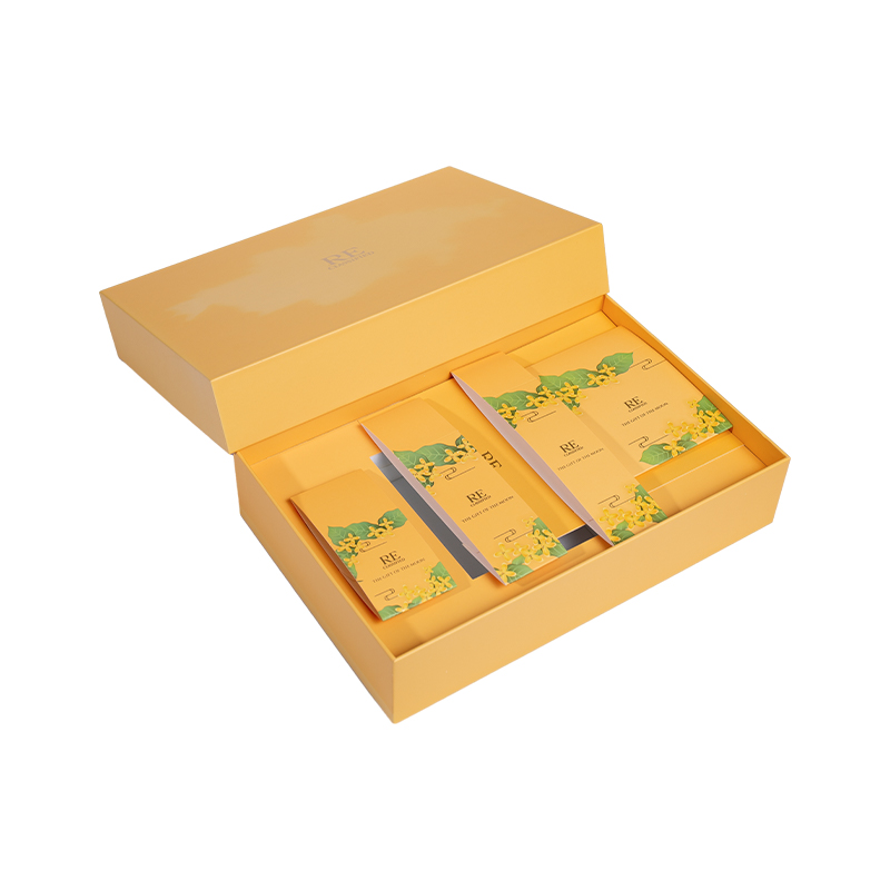 Xem trang sức nước hoa từ trường hợp cứng